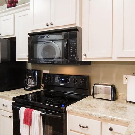 2Br Walk-In - Central Location - Free Tickets Included - Fc41-17 브랜슨 외부 사진