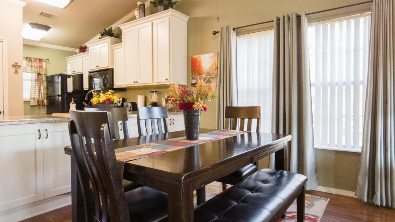 2Br Walk-In - Central Location - Free Tickets Included - Fc41-17 브랜슨 외부 사진